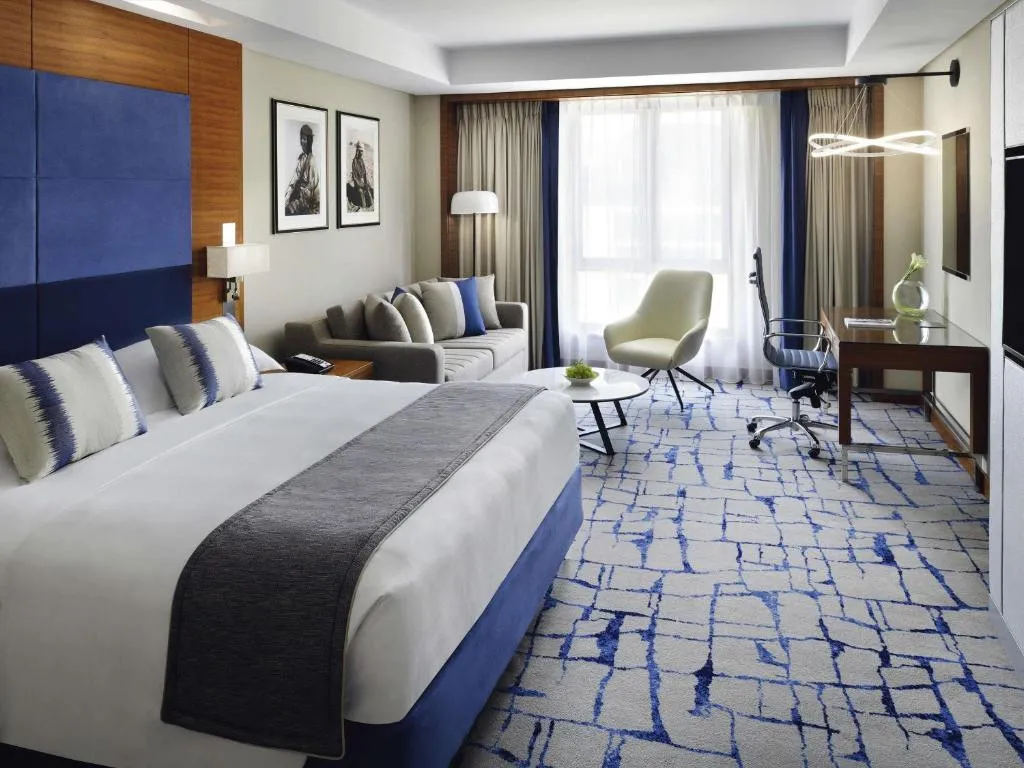 MOVENPICK HOTEL & APARTMENTS BUR DUBAI