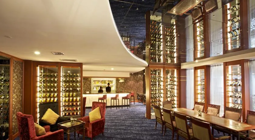 HOWARD JOHNSON HONG QIAO AIRPORT