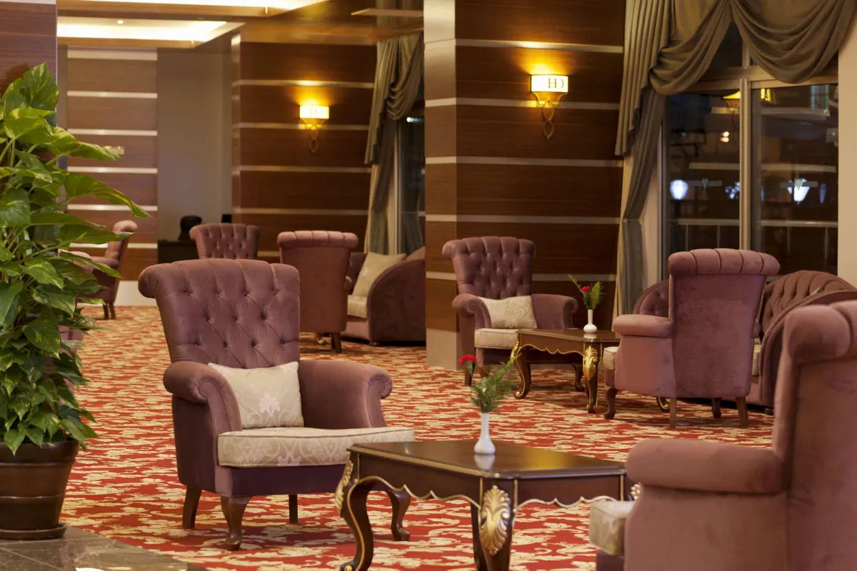 DIAMOND HILL RESORT