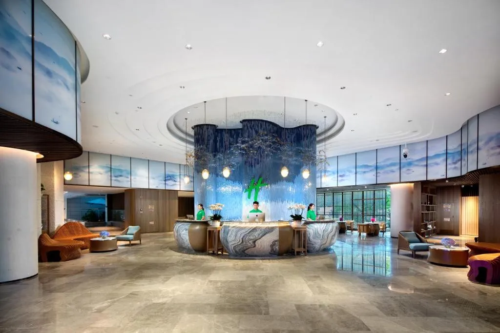 HOLIDAY INN & SUITES SANYA YALONG BAY