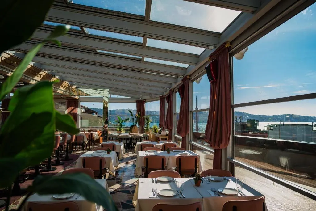 CROWNE PLAZA ISTANBUL ORTAKOY BOSPHORUS