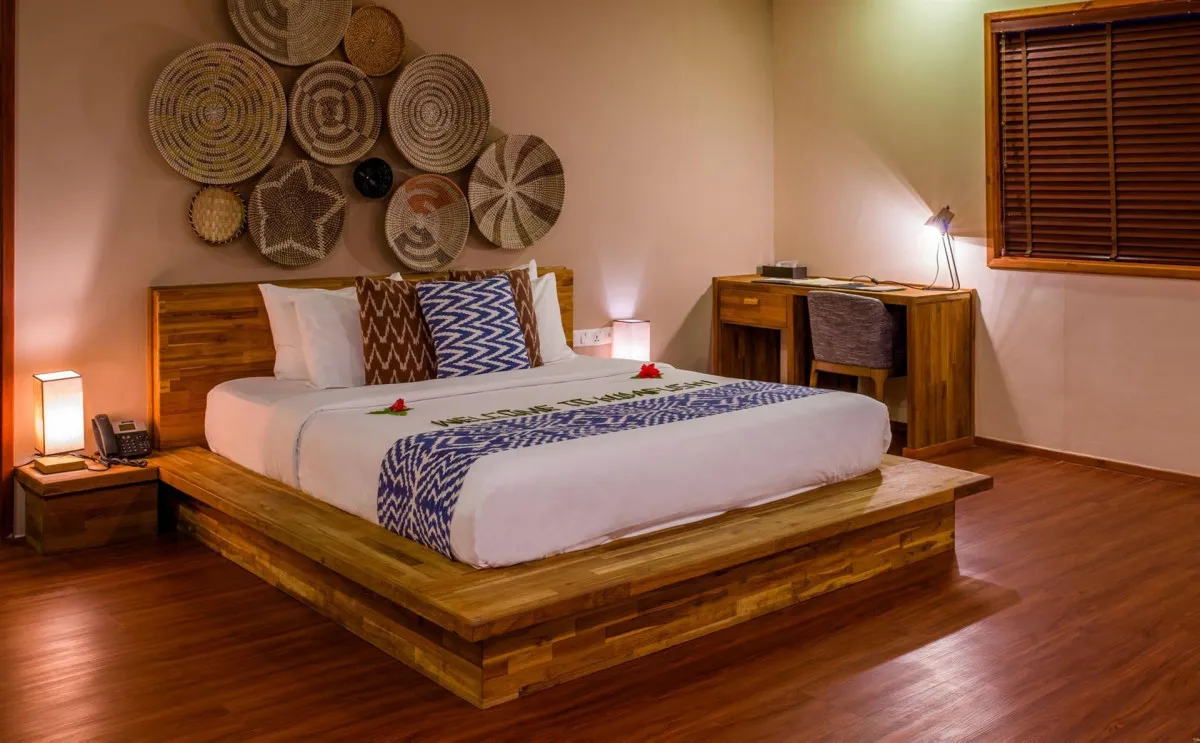 KUDAFUSHI RESORT & SPA