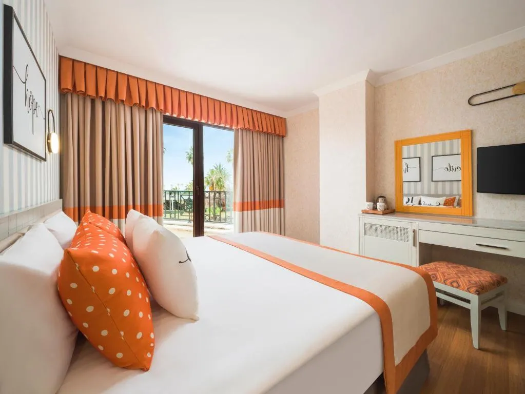 SELECTUM FAMILY COMFORT SIDE (EX. LYRA RESORT HOTEL)