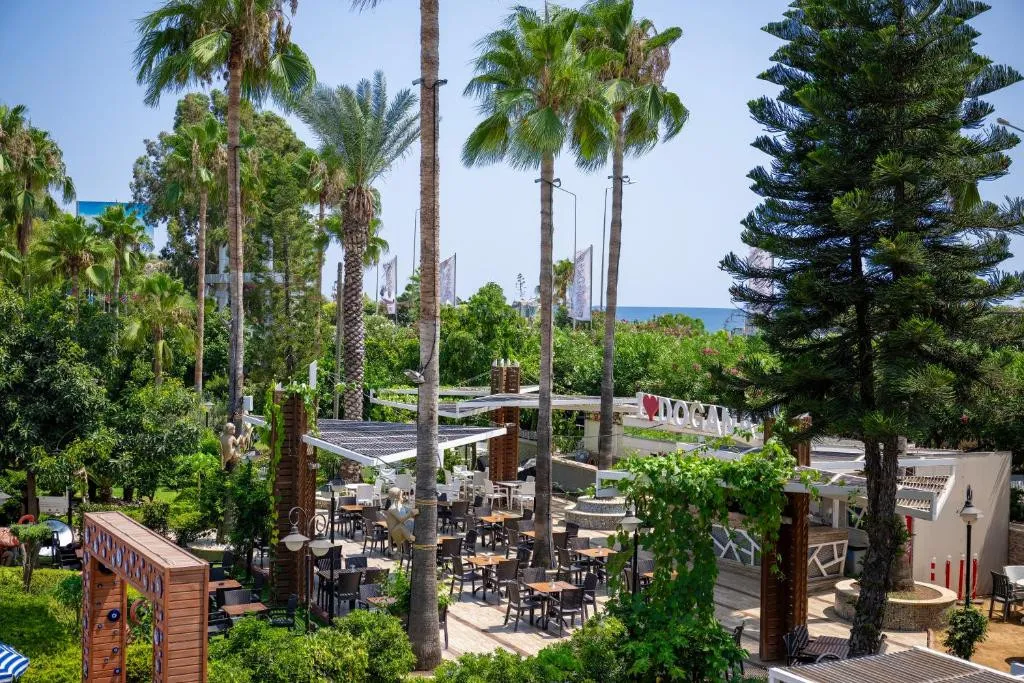 BEACH CLUB DOGANAY