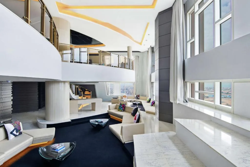 V HOTEL CURIO COLLECTION BY HILTON