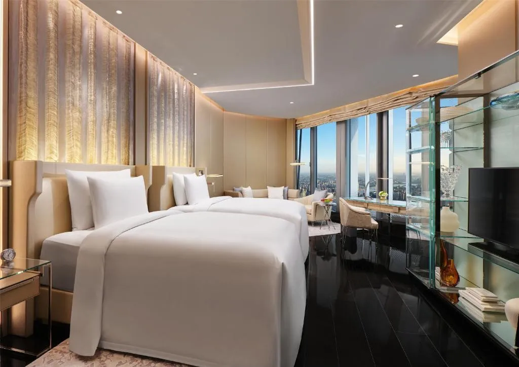 J HOTEL, SHANGHAI TOWER