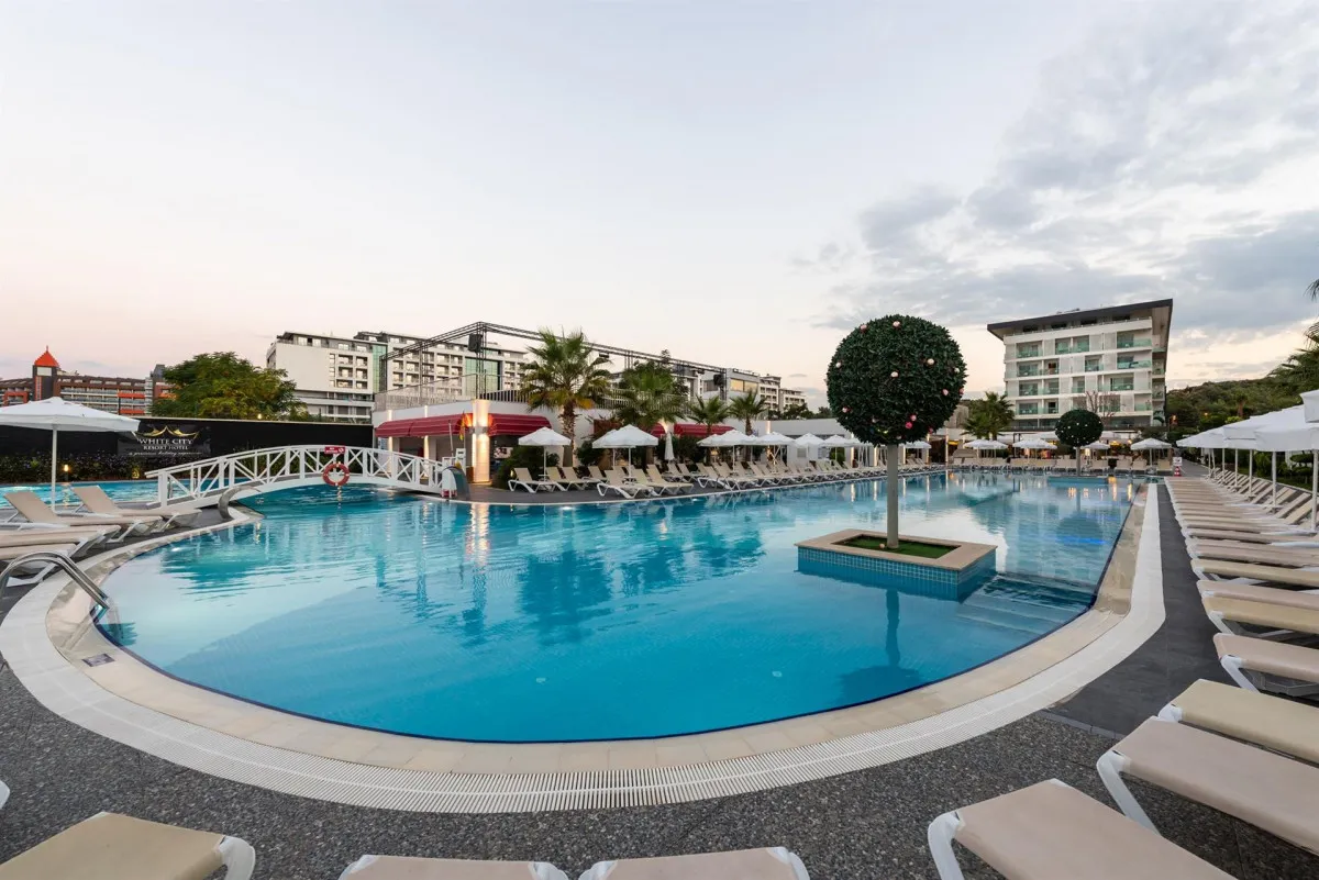 WHITE CITY RESORT