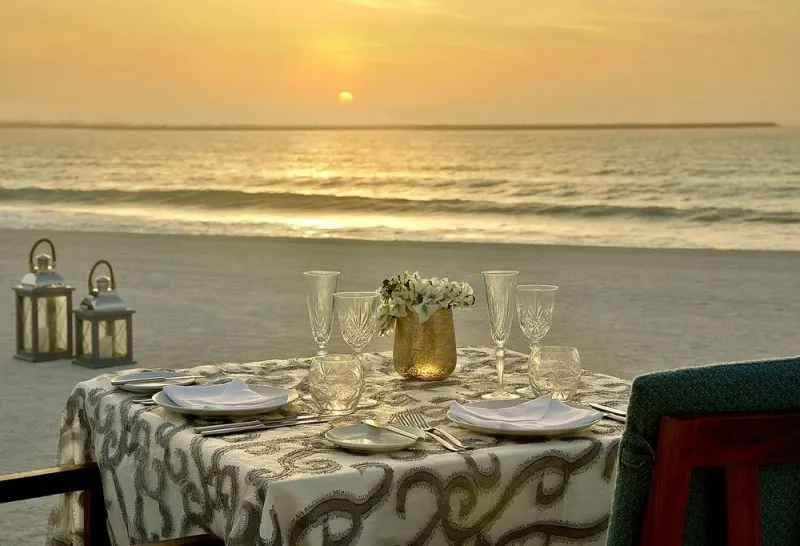 THE RITZ-CARLTON AL HAMRA BEACH (EX. BANYAN TREE)