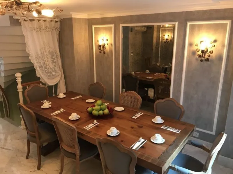 AMOFTA RESIDENCE