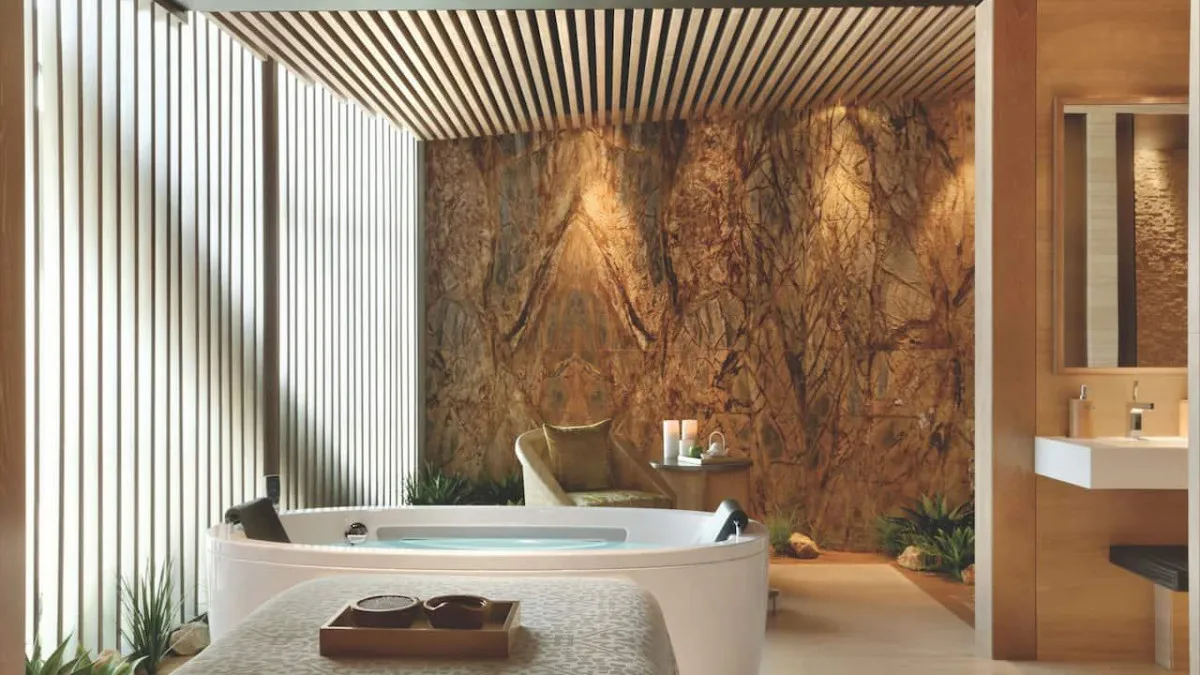 ANDAZ CAPITAL GATE ABU DHABI – A CONCEPT BY HYATT