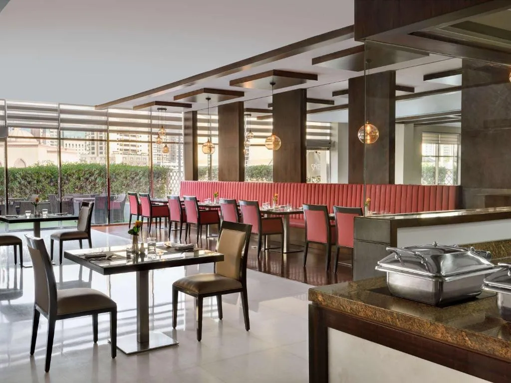 MOVENPICK HOTEL APARTMENTS AL MAMZAR