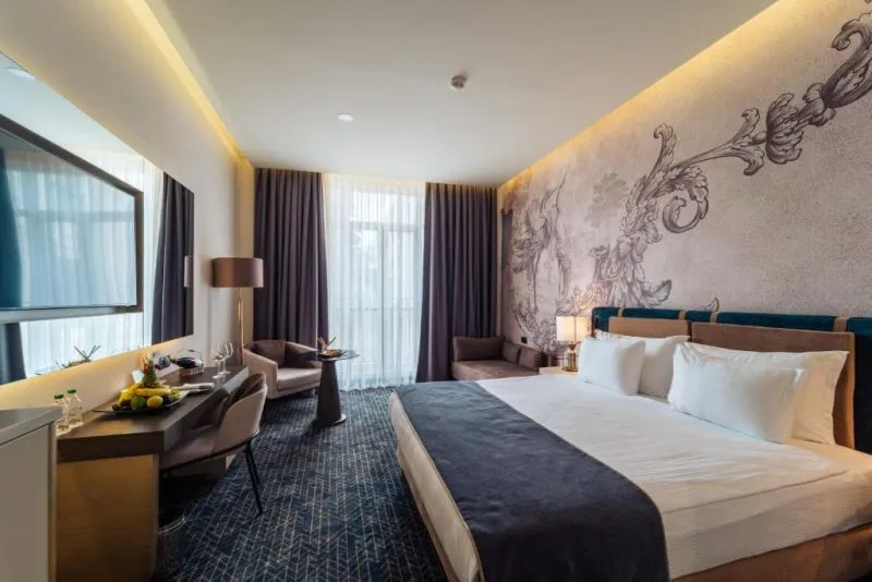 IC HOTELS AIRPORT