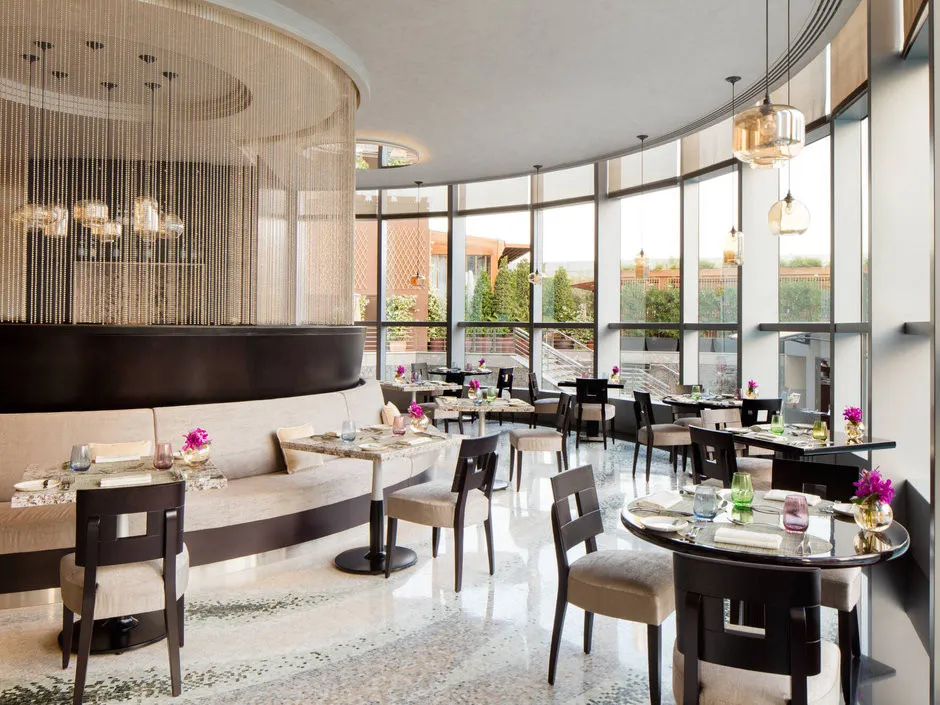 JUMEIRAH EMIRATES TOWERS