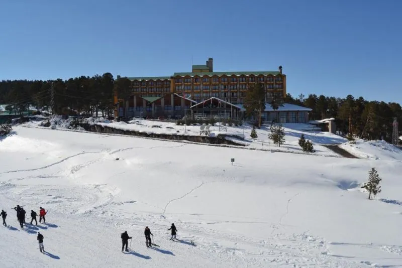 DUJA CHALET SKI CENTER HOTEL