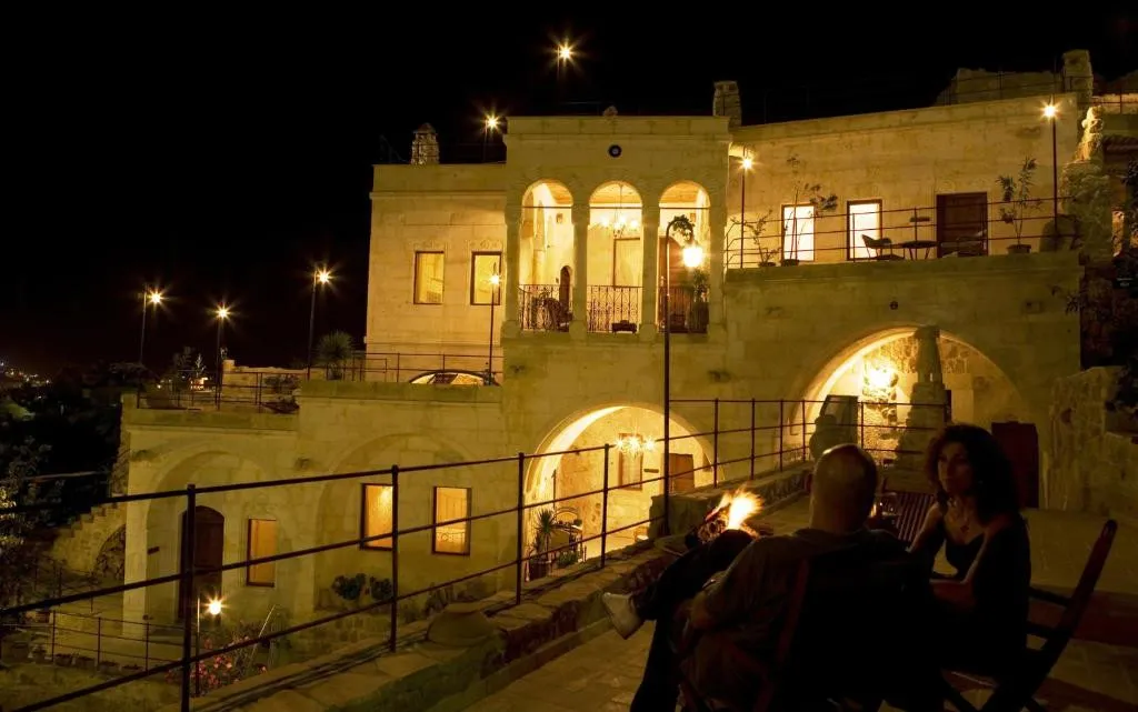 MELEKLER EVI CAVE