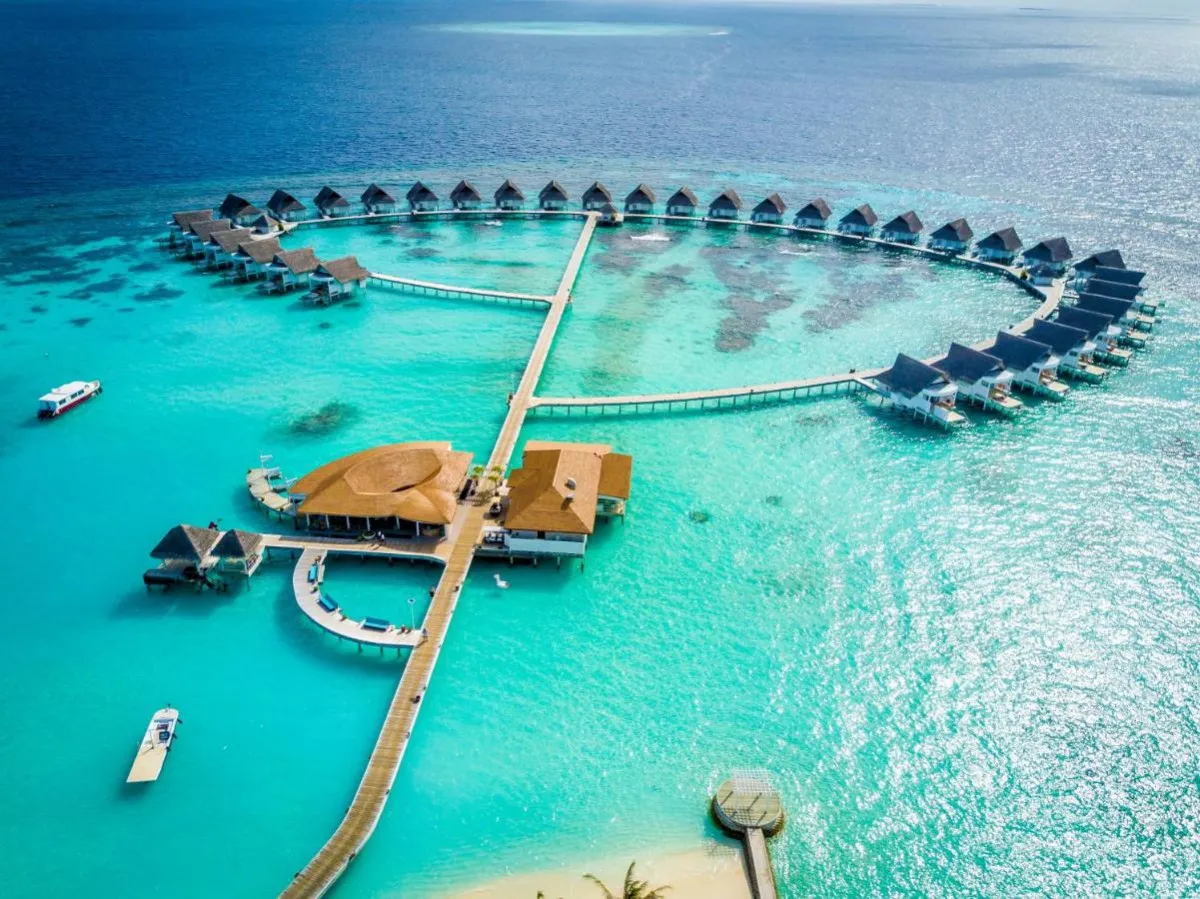 MACHCHAFUSHI ISLAND RESORT & SPA MALDIVES (EX. CENTARA GRAND ISLAND RESORT & SPA MALDIVES)
