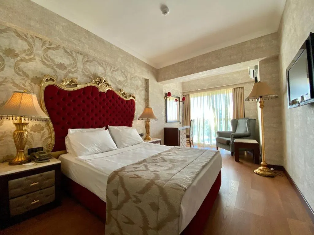 LAUR HOTEL EXPERIENCE & LAUR HOTELS ELEGANCE (EX.DIDIM BEACH ELEGANCE)