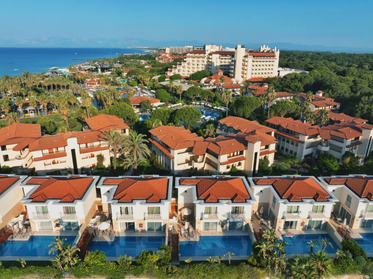 BELLIS DELUXE LAGOON & VILLAS