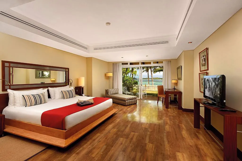 SHANDRANI BEACHCOMBER RESORT & SPA