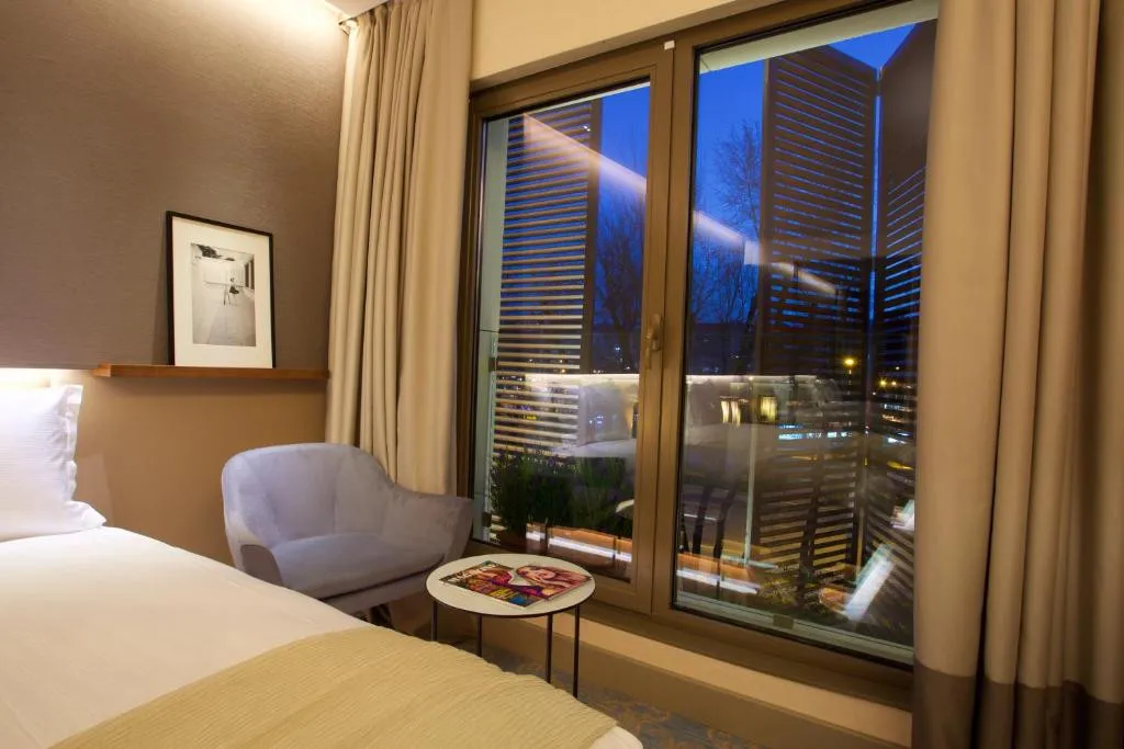 DOSSO DOSSI HOTELS DOWNTOWN