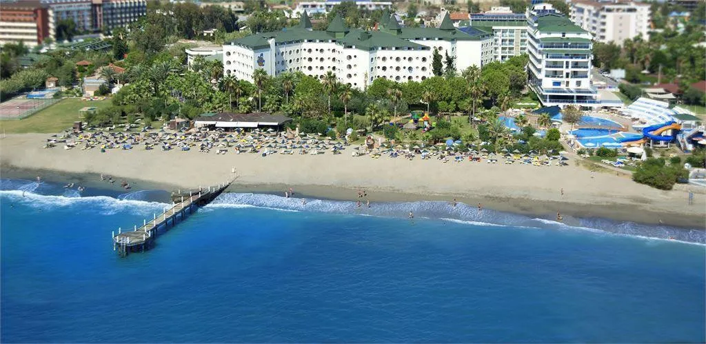 MC BEACH RESORT