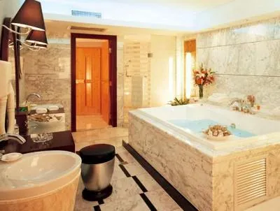 GRAND WANGFUJING HOTEL