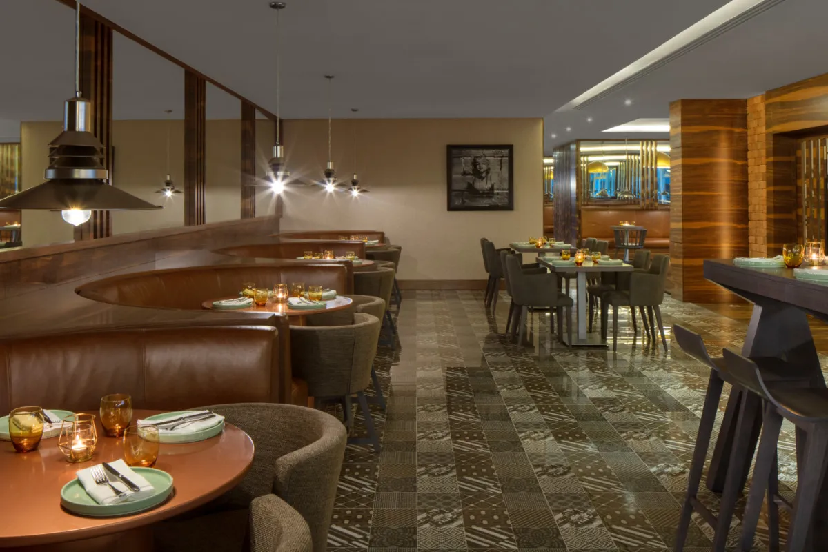 RADISSON BLU HOTEL DUBAI WATERFRONT