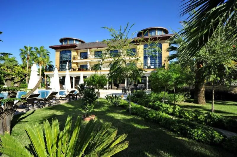 VILLA AUGUSTO
