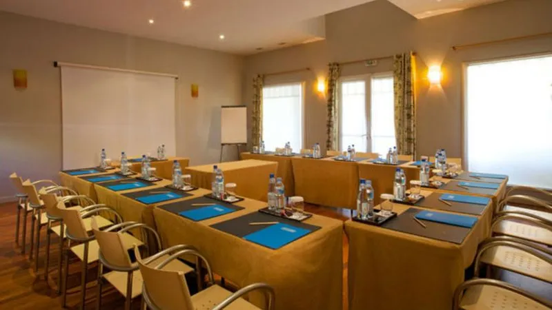 GRAND HOTEL DU LAGON