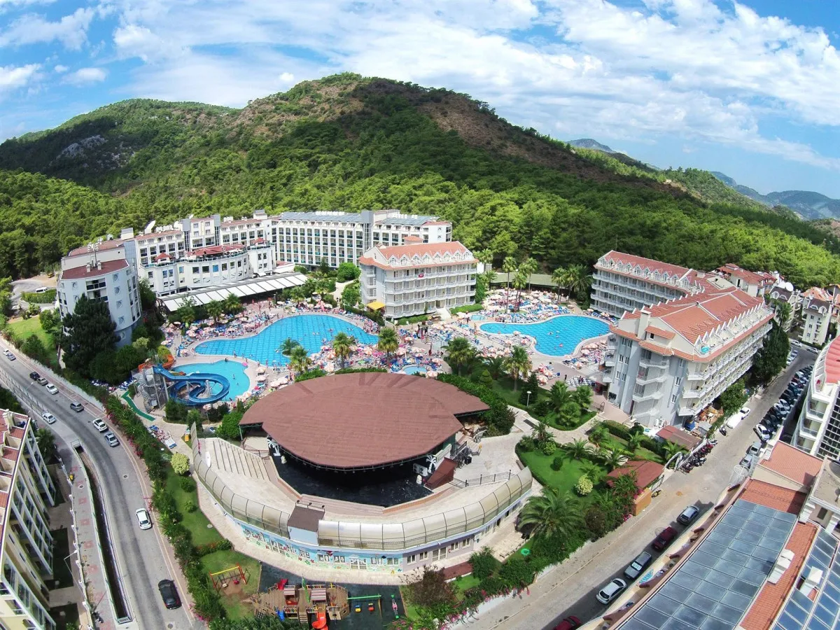 GREEN NATURE RESORT & SPA