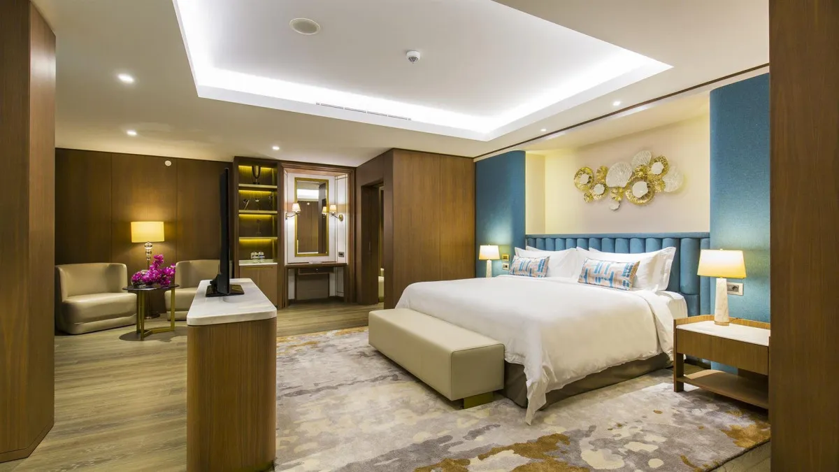 REGES A LUXURY COLLECTION RESORT & SPA