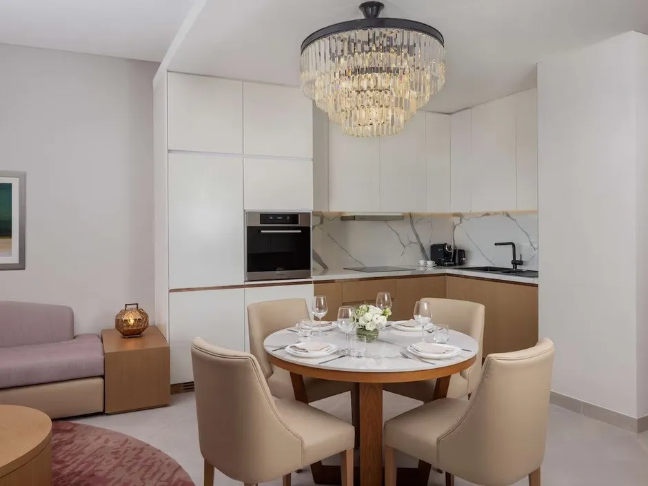 HILTON DUBAI CREEK HOTEL & RESIDENCES