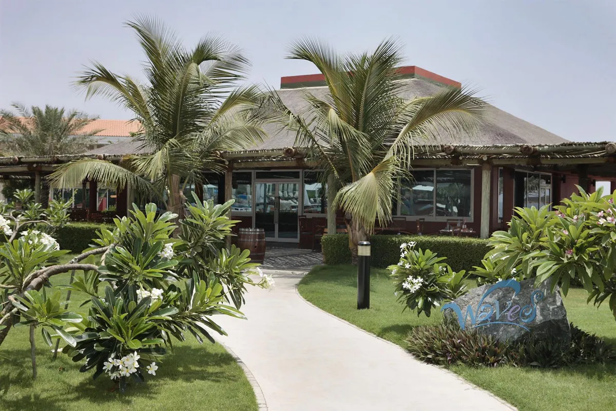 FUJAIRAH ROTANA RESORT & SPA AL AQAH BEACH