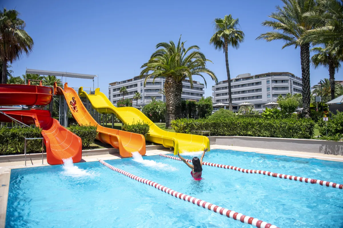 MIRAMARE QUEEN HOTEL