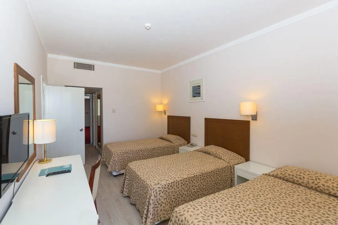 LARISSA ART BEACH HOTEL (EX.ART BEACH KEMER, CORINTHIA ART, LA MER)