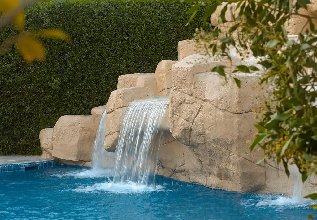 DUBAI MARINE BEACH RESORT & SPA
