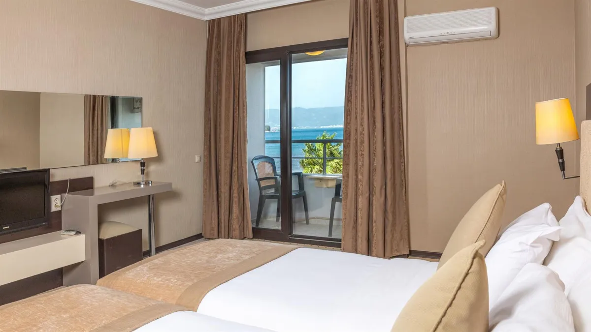 FAROS PREMIUM BEACH HOTEL ADULTS ONLY 14+
