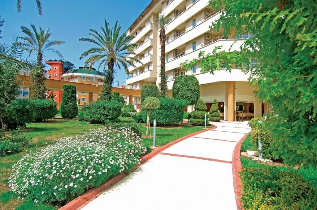 ALAIYE RESORT & SPA