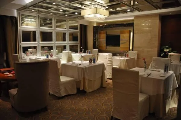 HUNAN PLAZA