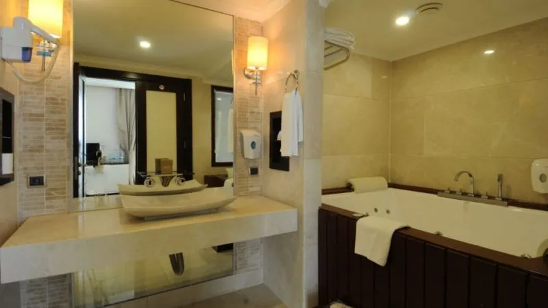 GOLDCITY HOTEL