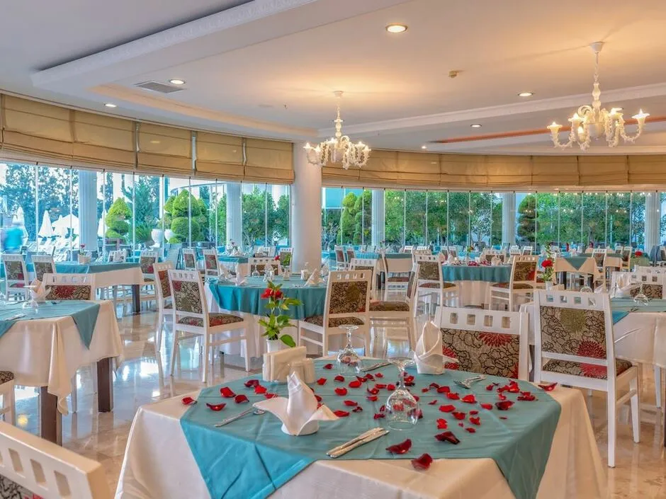 ROMA BEACH RESORT & SPA ADULTS ONLY 16+