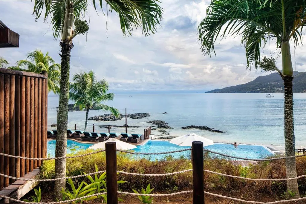 FISHERMANS COVE RESORT (EX. LE MERIDIEN FISHERMANS COVE)