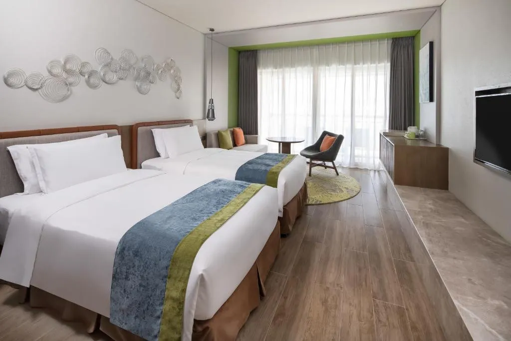 HOLIDAY INN RESORT SANYA BAY