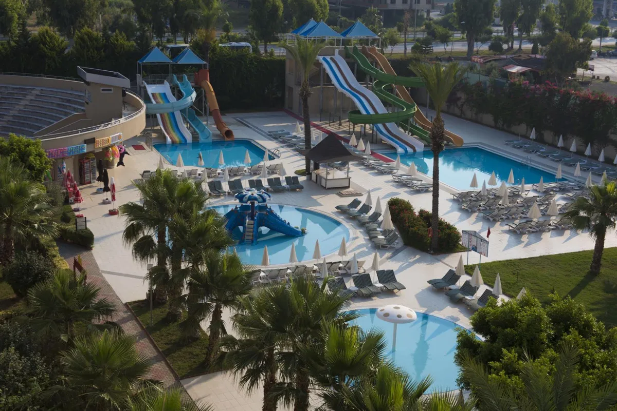 ROYAL GARDEN BEACH HOTEL (EX. ROYAL GARDEN SELECT & SUITE)