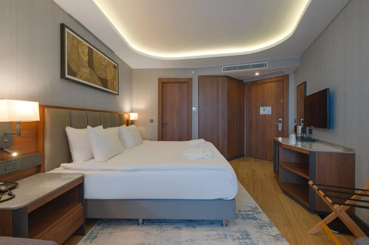 AZURA WORLD HOTEL (EX. WYNDHAM ALANYA)