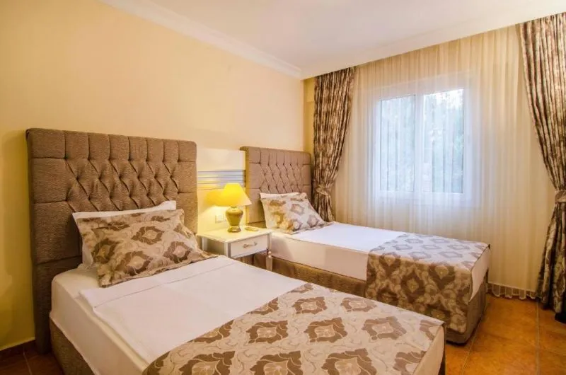 PENINSULA PINE CLUB BOUTIQUE HOTEL & SPA