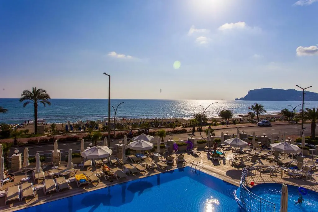 WHITE GOLD HOTEL & SPA