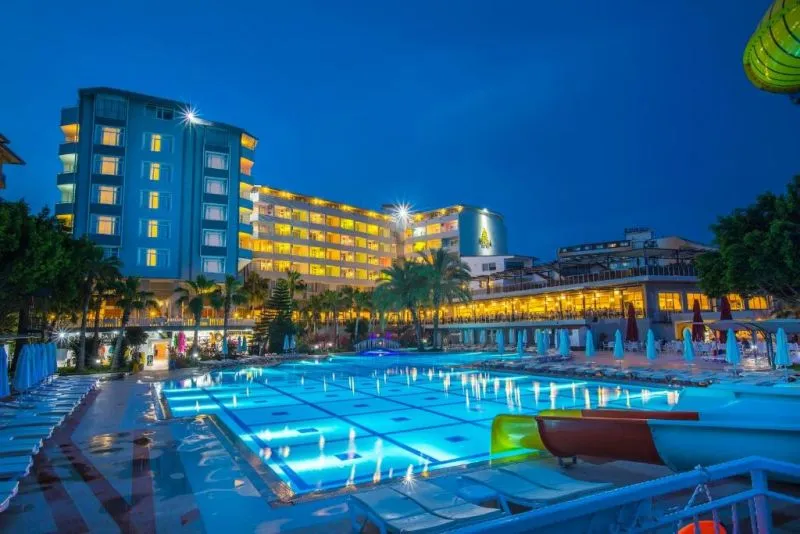 MIRA MERIDIA BEACH RESORT