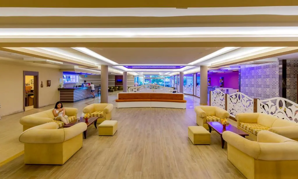 HOLIDAY PARK RESORT