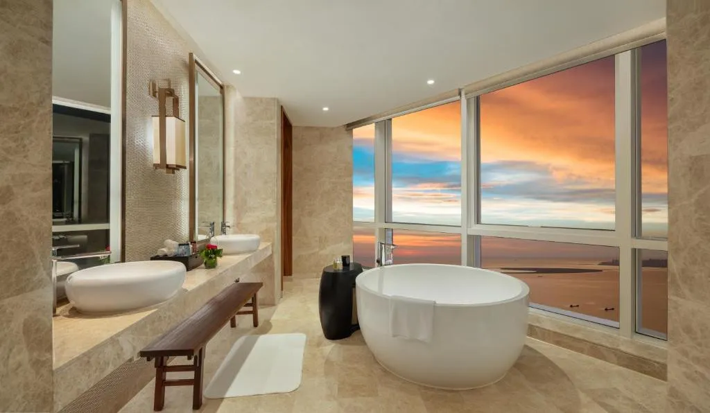 INTERCONTINENTAL HAIKOU SEAVIEW